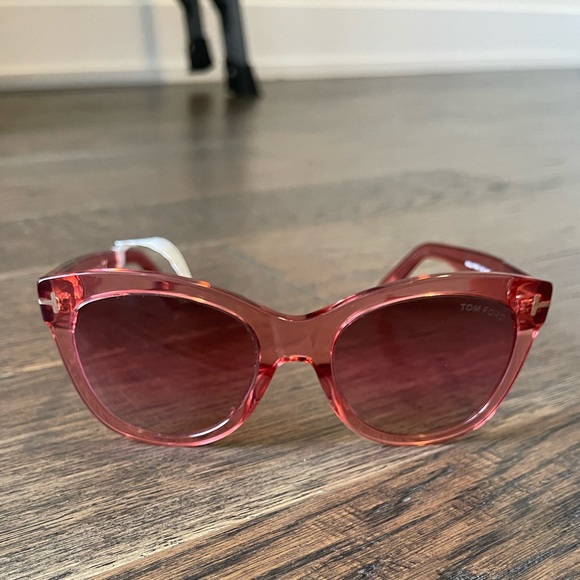 TOM FORD WALLACE CAT EYE SUNGLASSES - Picture 4 of 10